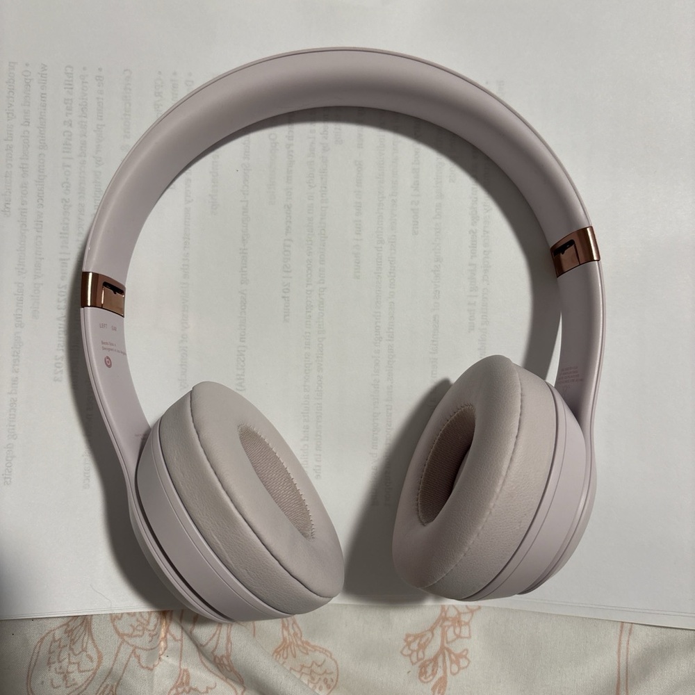Beats Solo 4